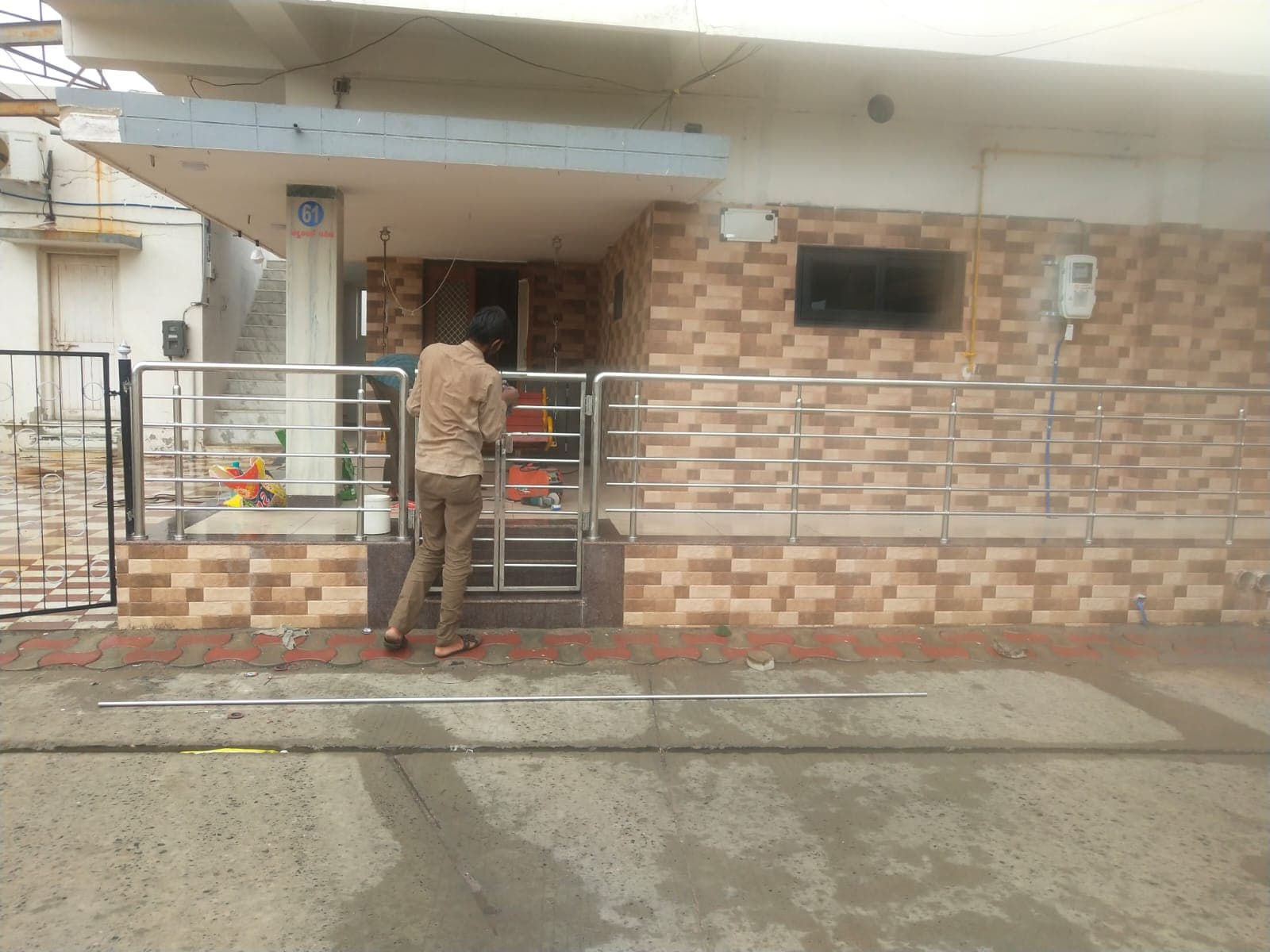 Glass Cutting & Finishing